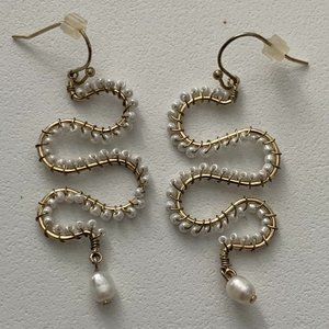 Anthropologie Beautiful Faux Pearl Drop Earrings